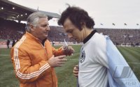 Fussball Deutschland-Bulgarien: Derwall, Beckenbauer