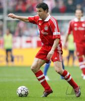 Fussball 1. Bundesliga: Bayern, VAN BOMMEL Einzelaktion