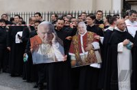Heiligsprechung Papst Johannes Paul II und Papst Johannes XXIII