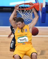 Basketball 1. Bundesliga 14/15 Hauptrunde: Walter Tigers Tuebingen - Alba Berlin