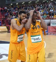 Basketball 1. Bundesliga 15/16 Hauptrunde: Walter Tigers Tuebingen - Mitteldeutscher BC