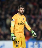 Fussball CHL  Saison 2014/2015: Torwart Salvatore Sirigu (Paris Saint-Germain)