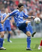 Fussball 1. Bundesliga: S04, KOBIASHVILI Einzelaktion