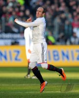 Fussball: 1. Bundesliga Saison 2010/2011: Hannover 96 - Bayern Muenchen