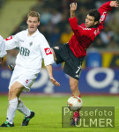 Fussball 1. Bundesliga: Leverkusen - Gladbach, Zweikampf