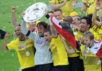 Fussball 1. Bundesliga Saison 2010/2011: Dortmund - Frankfurt