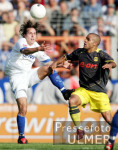 Fussball 1. Bundesliga: Bochum - Dortmund, Zweikampf