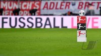 Fussball 1. Bundesliga Saison 19/20: FC Bayern Muenchen - VfL Wolfsburg