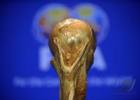 FUSSBALL International  FIFA  WM 2018 und FIFA WM 2022 WM POKAL