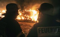 Brand eines Strohlagers bei Neustetten - Wolfenhausen