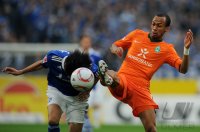 Fussball: 1. Bundesliga Saison 2010/2011: Schalke - Bremen