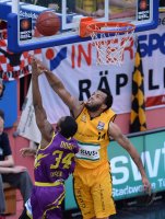 Basketball 1. Bundesliga  13/14  Walter Tigers Tuebingen - Phoenix Hagen