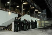 Fussball Regionalliga Sued 2011/2012:  Polizei Aufgebot vor dem Spiel am Gruenwalder Stadion