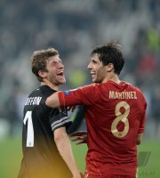 FUSSBALL INTERNATIONAL CHL VIERTELFINALE 12/13: JUBEL FC Bayern Muenchen