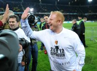 Fussball  International: Pokalfinale Schweiz 11/12; JUBEL Trainer Heiko Vogel (FC Basel)