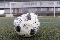 Fussball / Lokalfussball: Schmuckbild Luft raus!