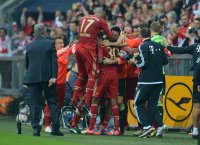 Fussball 1. Bundesliga, Saison 2011/2012:  FC Bayern Muenchen - VfB Stuttgart