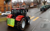 Landwirte demonstrieren in ganz Deutschland, Staffelfahrt durch Rottenburg (Kreis Tuebingen)
