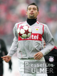 Fussball 1. Bundesliga: Stuttgart, KURANYI Einzelaktion