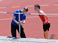 Leichtathletik: Hochspringen Lukas Gaertner (TV Rottenburg) trainiert im Rottenburger Hohenberstadion