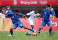 FUSSBALL  Olympia 2008   Vorrunde  Maenner  Japan - USA