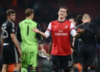 FUSSBALL INTERNATIONAL CHL ACHTELFINALE 12/13:  FC Arsenal London - FC Bayern Muenchen