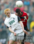 Fussball 1. Bundesliga: Gladbach - Leverkusen, Zweikampf
