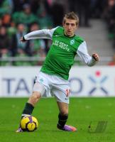 FUSSBALL, 1. BUNDESLIGA, 27. Spieltag: Bremen - Bochum, MARIN am Ball