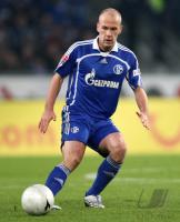 Fussball 1. Bundesliga: Schalke, ERNST Einzelaktion