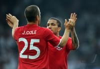 FUSSBALL INTERNATIONAL: Joe COLE, Aaron LENNON (v.li., England)
