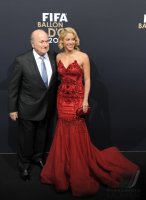 Fussball International  FIFA Ballon d Or 2011:  FIFA Praesident Blatter (Schweiz) und Saengerin  Shakira (Kolumbien)
