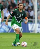 Fussball: 1. Bundesliga Saison 2010/2011: SV Werder Bremen, FRINGS Einzelaktion
