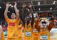 Basketball 1. Bundesliga 14/15 Hauptrunde:  Walter Tigers Tuebingen - Loewen Braunschweig