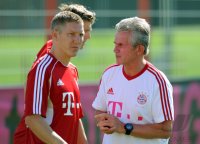 Fussball 1. Bundesliga: Bastian Schweinsteiger , Trainer Jupp Heynckes  (v. li., FC Bayern Muenchen)