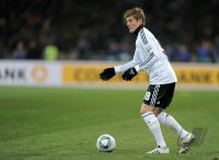 FUSSBALL INTERNATIONALES TESTSPIEL:  Ukraine - Deutschland, KROOS am Ball
