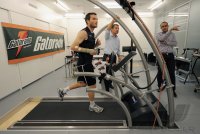 FUSSBALL International: Alexander Frei beim Gatorade  Sweat Test