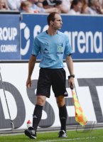 Fussball  1. Bundesliga  13/14: Schiedsrichterassistent Dominik Schaal