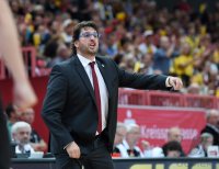 Basketball 1. Bundesliga 14/15 Hauptrunde:  Walter Tigers Tuebingen - Brose Baskets Bamberg