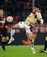 Fussball: 1. Bundesliga Saison 2010/2011: Hannover, STINDL am Ball