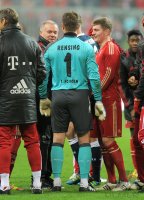 Fussball 1. Bundesliga, Saison 2011/2012:  Co Trainer Hermann Gerland (li, FC Bayern Muenchen) Michael Rensing (Mitte, 1. FC Koeln) Toni Kroos (FC Bayern Muenchen)