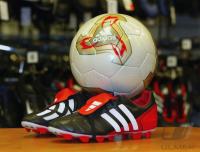 Officieller WM Ball von Addidas/Schuh