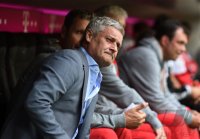 Fussball 1. Bundesliga Saison 14/15: Trainer Armin Veh (VfB Stuttgart)