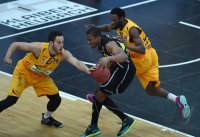 Basketball 1. Bundesliga 14/15 Hauptrunde:  Walter Tigers Tuebingen - medi bayreuth
