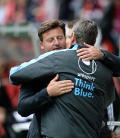 Fussball 2. BUNDESLIGA 13/14 : Trainer Kosta Runjaic (1. FC Kaiserslautern) und Trainer Friedhelm Funkel (1860 Muenchen)