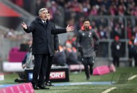 Fussball 1. Bundesliga Saison 16/17: FC Bayern Muenchen - FC Schalke 04