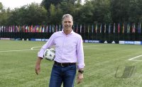 FIFA Chief Officer Technische Entwicklung Marco van Basten (Holland)