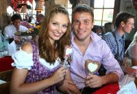 FUSSBALL 1. BUNDESLIGA: Bayern besucht das Oktoberfest