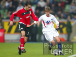 Fussball 1. Bundesliga: Leverkusen - HSV, Zweikampf
