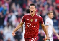 Fussball 1. Bundesliga Saison 21/22: FC Bayern Muenchen -  TSG 1899 Hoffenheim