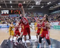 Basketball 1. Bundesliga 2013/2014:  Walter Tigers Tuebingen - Brose Baskets Bamberg